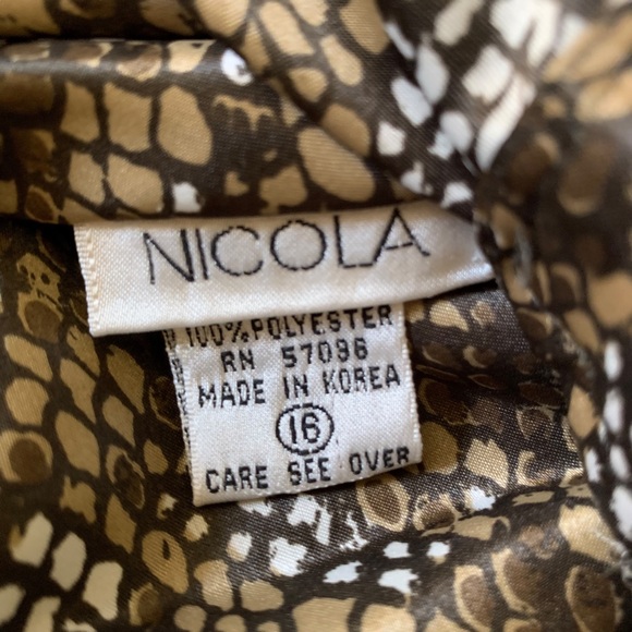 Nicola Vintage Brown Tan Long Sleeve Blouse with NeckTie Women's Size 16 - Picture 4 of 9